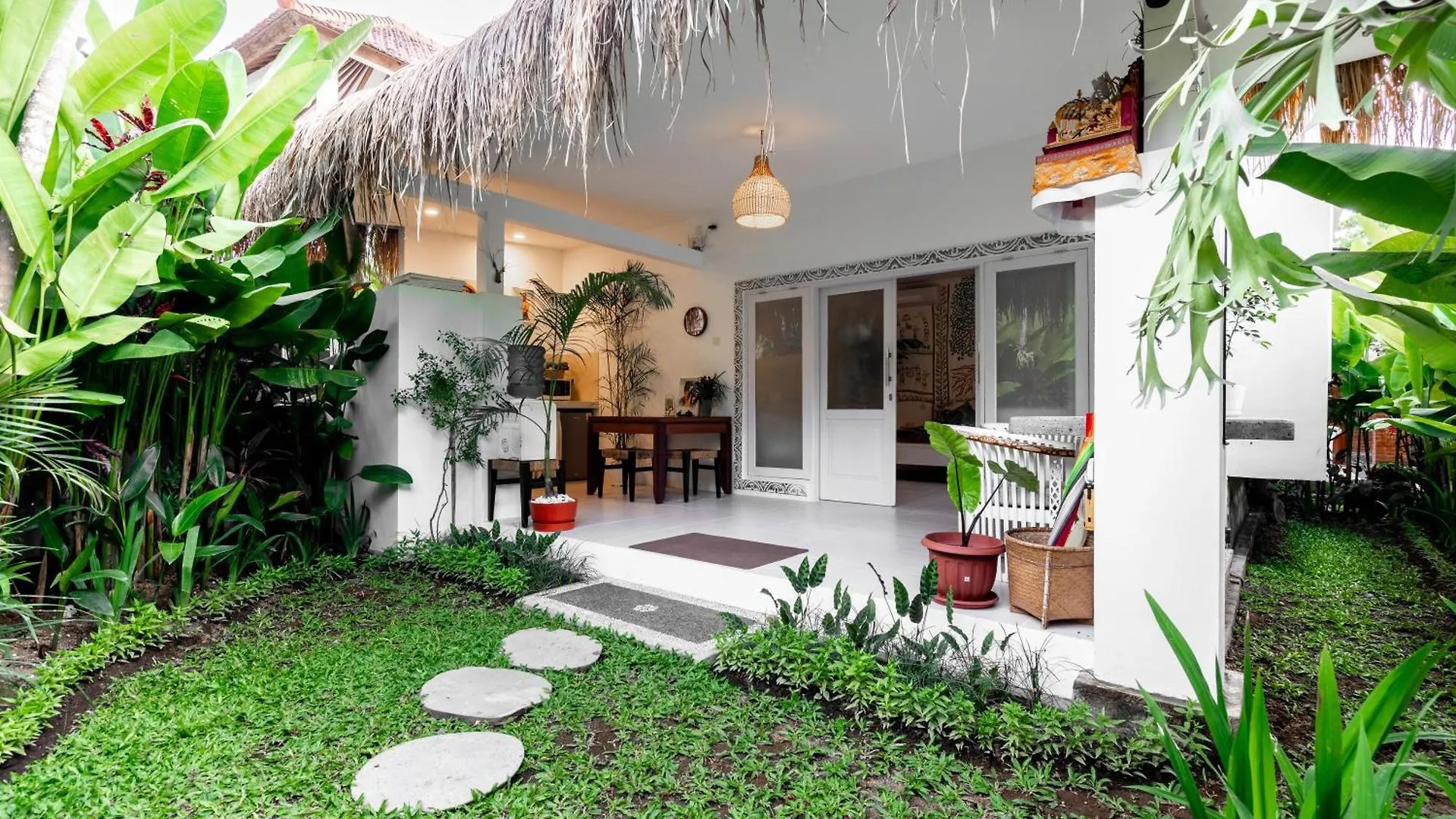 Eiwa House Apartment Ubud  Indonesia